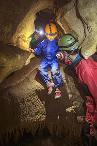 grotte saint marcel speleo enfants